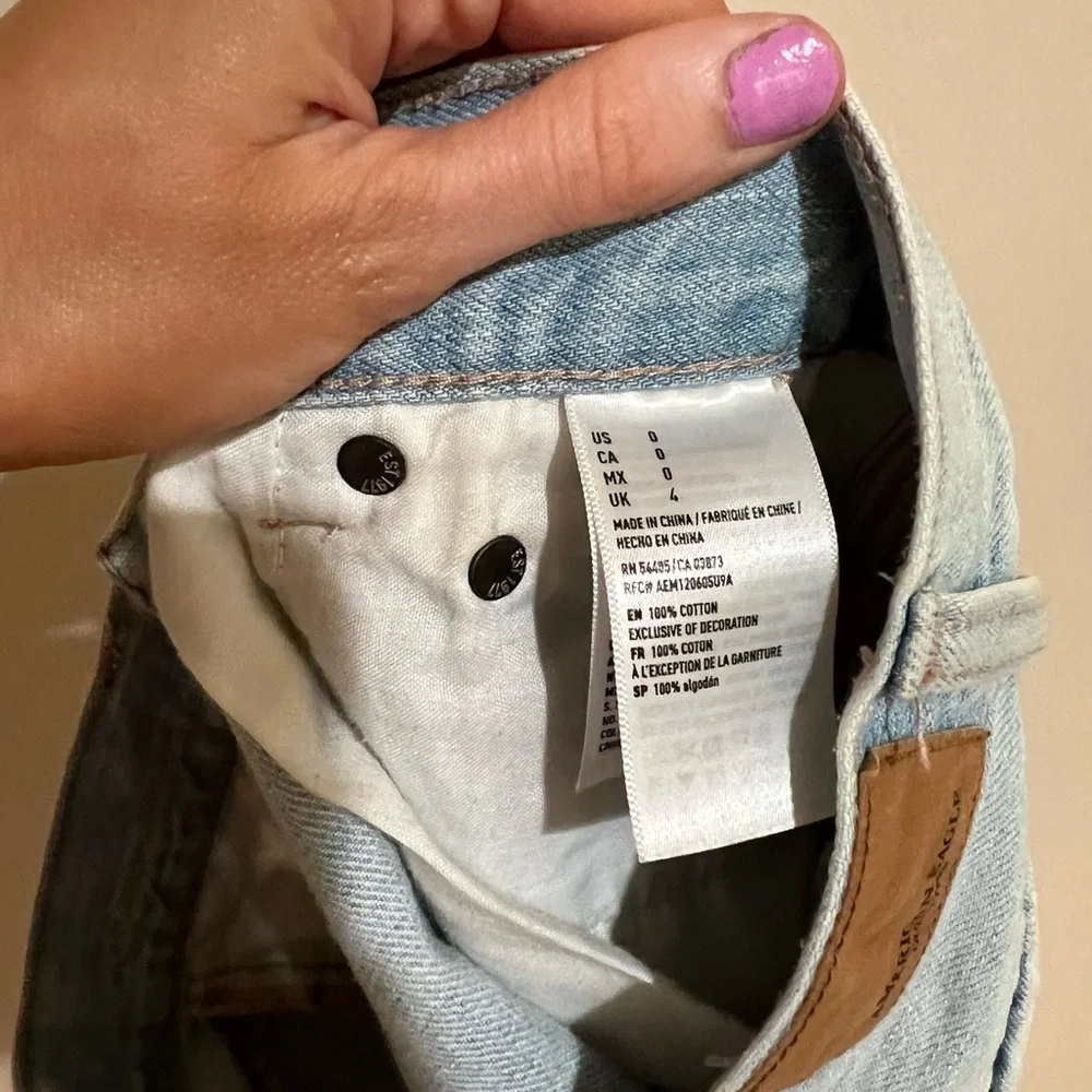 Distressed Denim Shorts - Picture 5 of 5